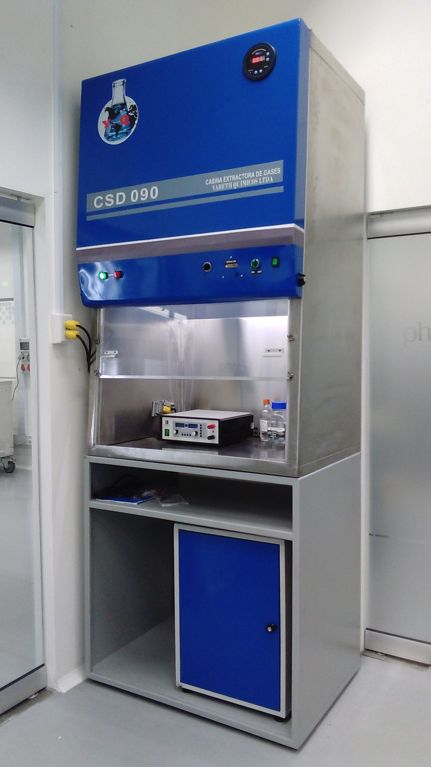 Cabina extractora de EG gases YARETH QUIMICOS LTDA